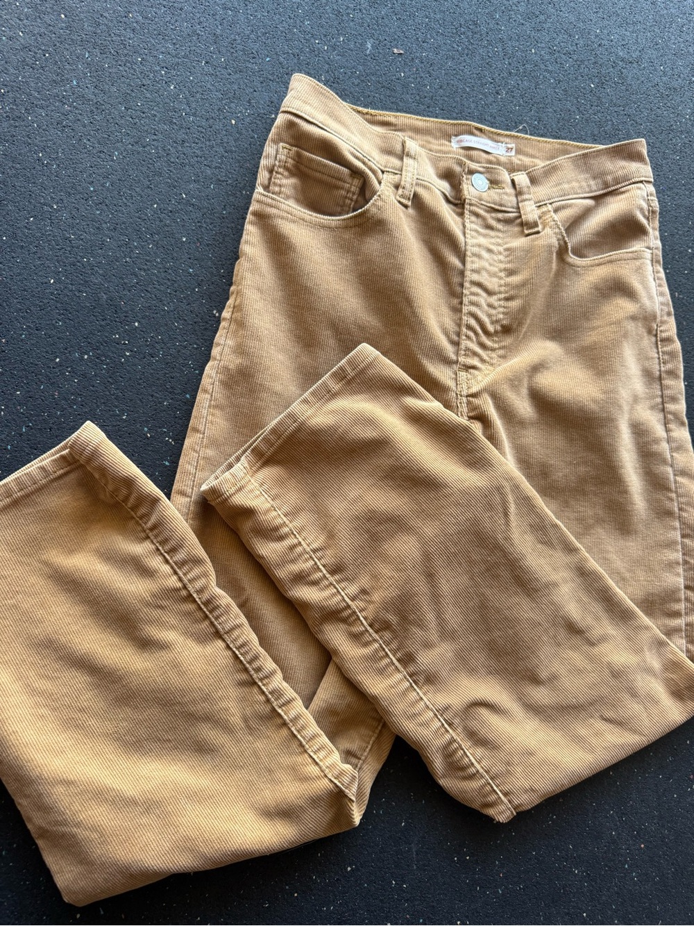 Levi's Women's Corduroy Pants in Light Brown